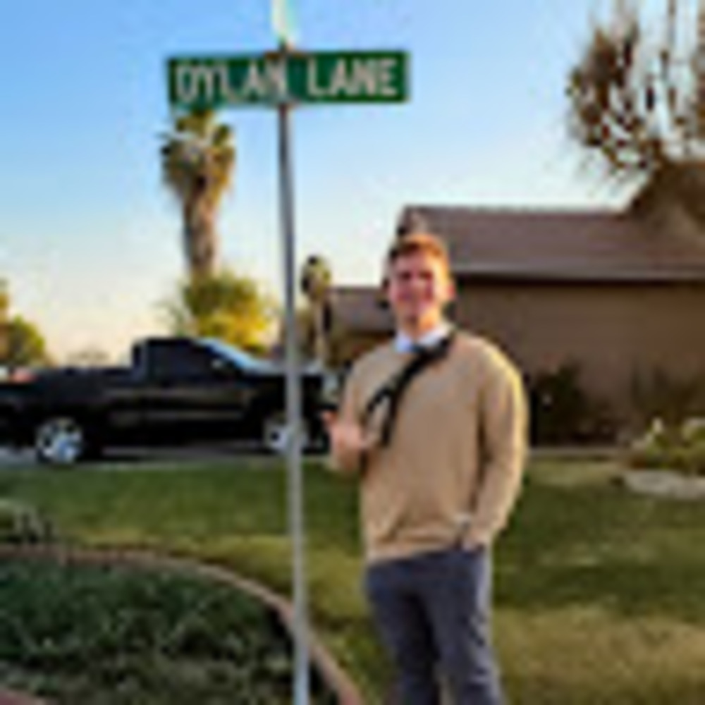 Meet your Posher, Dylan